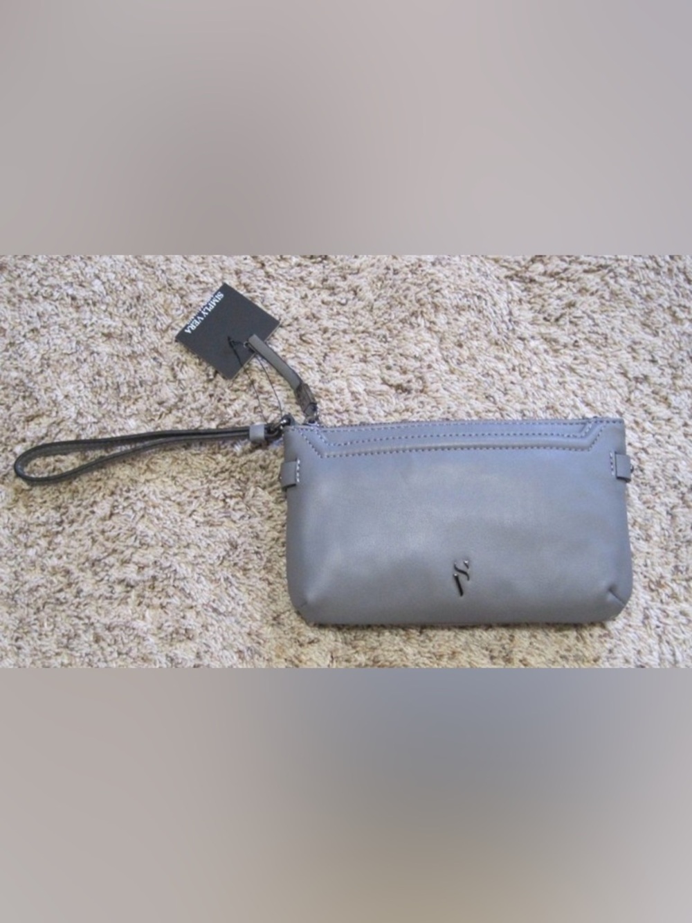 NWT Simply Vera Vera Wang gray wristlet